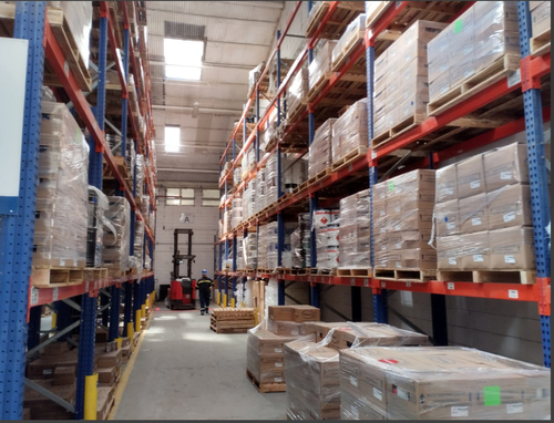 último caso de la compañía sobre Nuestros estantes han estado instalados en el almacén del cliente